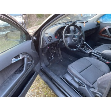 Audi A3  Hatchback 2004,  1.6 benzyna - Na sprzedaż za 4 290,00 zł - Nysa - zdjęcie 10