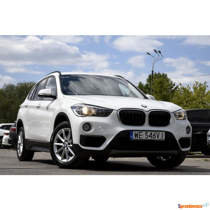 BMW X1  Terenowy 2018,  1.5 benzyna - Na sprzedaż za 84 869 zł - Warszawa
