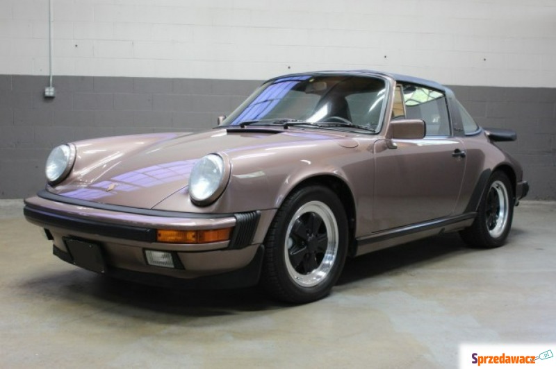 Porsche 911 1987,  3.2 benzyna - Na sprzedaż za 218 801 zł - Katowice