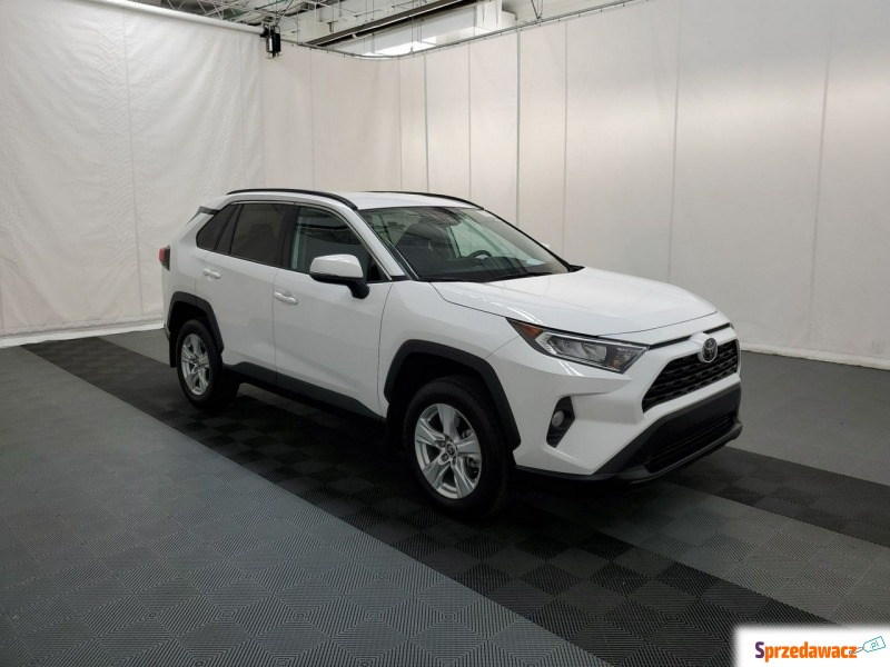 Toyota   SUV 2021,  2.5 benzyna - Na sprzedaż za 113 160 zł - Katowice