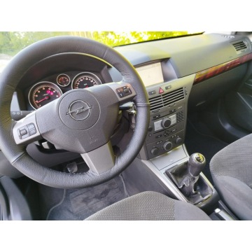 Opel Astra 2005,  1.8 benzyna - Na sprzedaż za 5 500,00 zł - Toruń - zdjęcie 7