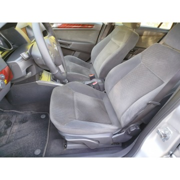 Opel Astra 2005,  1.8 benzyna - Na sprzedaż za 5 500,00 zł - Toruń - zdjęcie 8