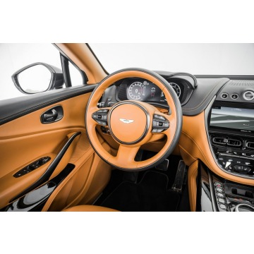 Aston Martin   SUV 2023,  4.0 benzyna, automat - Na sprzedaż za 885 600 zł - Katowice - zdjęcie 8