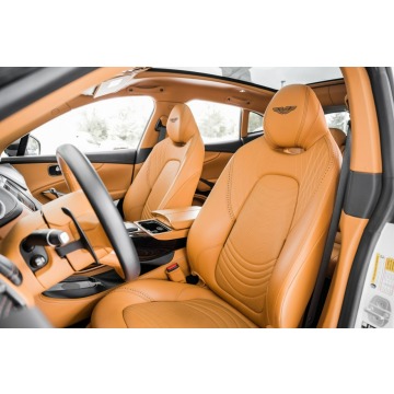 Aston Martin   SUV 2023,  4.0 benzyna, automat - Na sprzedaż za 885 600 zł - Katowice - zdjęcie 11