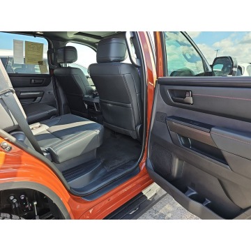 Toyota Sequoia  SUV 2024,  3.4 hybryda, automat - Na sprzedaż za 410 820 zł - Katowice - zdjęcie 7
