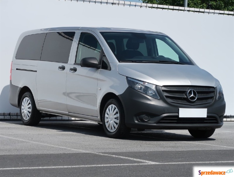 Mercedes - Benz Vito 2016,  1.6 diesel - Na sprzedaż za 67 478 zł - Lublin