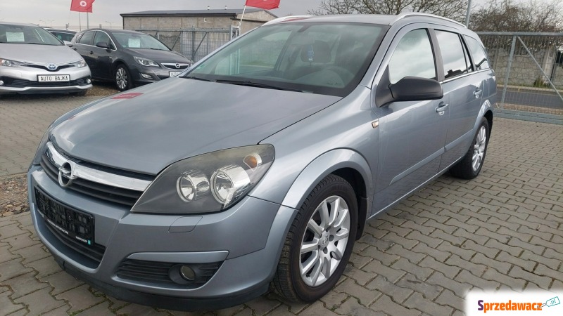 Opel Astra 2004,  1.8 benzyna - Na sprzedaż za 9 700,00 zł - Gniezno
