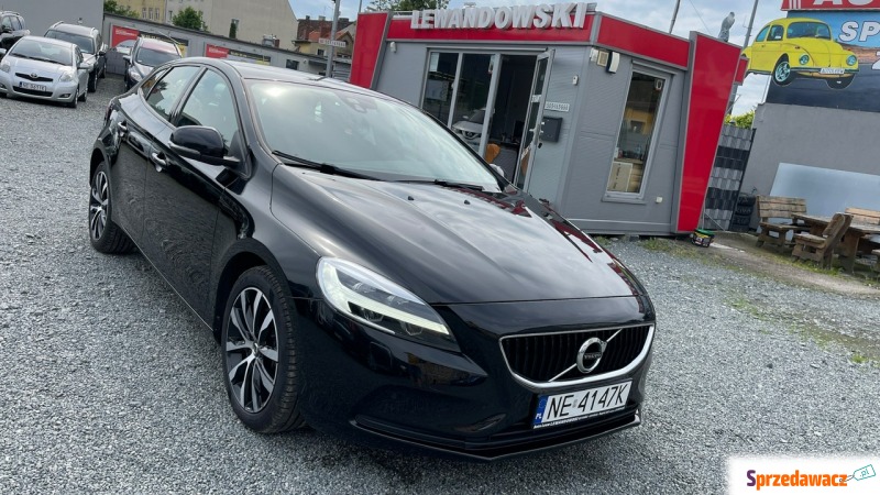 Volvo V40  Hatchback 2019,  2.0 diesel - Na sprzedaż za 67 900 zł - Elbląg