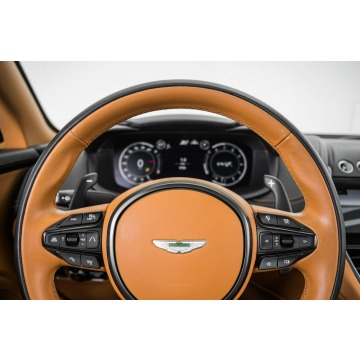 Aston Martin DBX  SUV 2023,  4.0 benzyna, automat - Na sprzedaż za 1 022 238 zł - Katowice - zdjęcie 11