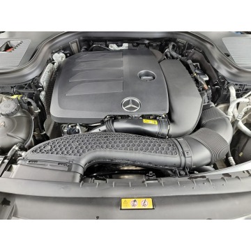 Mercedes - Benz GLC-klasa  SUV 2021,  2.0 benzyna, automat - Na sprzedaż za 148 830 zł - Katowice - zdjęcie 10