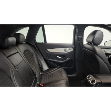 Mercedes - Benz GLC-klasa  SUV 2021,  4.0 benzyna, automat - Na sprzedaż za 247 230 zł - Katowice - zdjęcie 9
