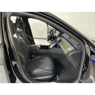 Mercedes - Benz   Sedan/Limuzyna 2021,  4.0 benzyna, automat - Na sprzedaż za 618 690 zł - Katowice - zdjęcie 9