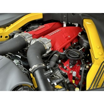 Ferrari   Coupe/Sportowy 2023,  2.5 benzyna, automat - Na sprzedaż za 1 353 000 zł - Katowice - zdjęcie 9