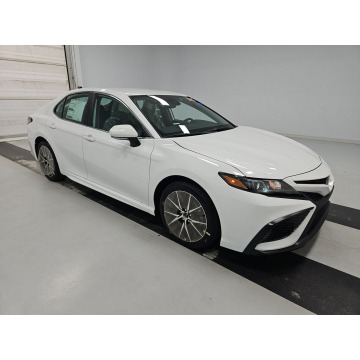 Toyota Camry  Sedan/Limuzyna 2024,  2.5 benzyna, automat - Na sprzedaż za 137 760 zł - Katowice - zdjęcie 2