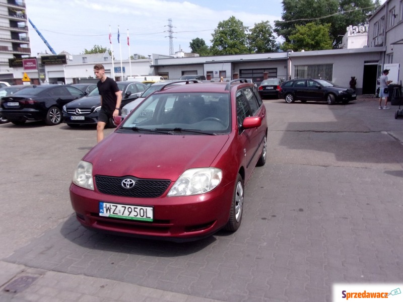 Toyota Corolla  Kombi 2004,  1.4 benzyna - Na sprzedaż za 8 550,00 zł - Warszawa