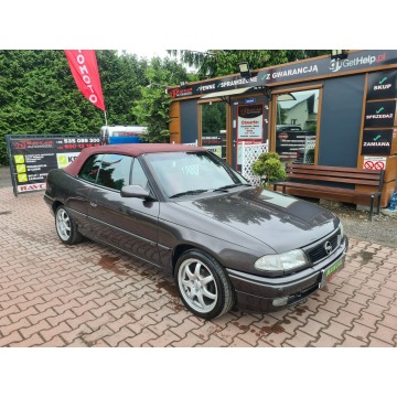 Opel Astra  Kabriolet 1994,  1.6 benzyna - Na sprzedaż za 7 900,00 zł - Świebodzin - zdjęcie 4