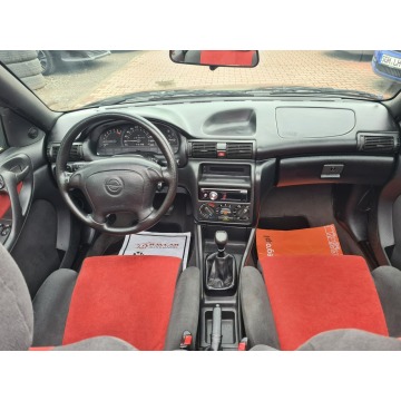 Opel Astra  Kabriolet 1994,  1.6 benzyna - Na sprzedaż za 7 900,00 zł - Świebodzin - zdjęcie 5