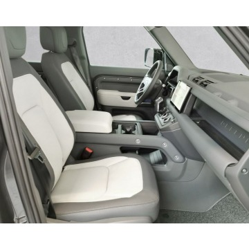 Land Rover Defender  SUV 2025,  3.0 diesel, automat - Na sprzedaż za 313 026 zł - Warszawa - zdjęcie 5