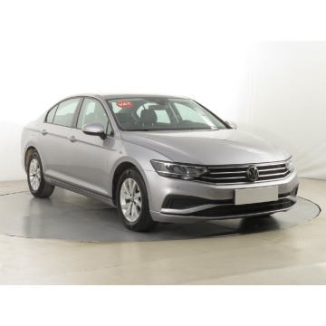 VW Passat 1.5 TSI (150KM), 2020