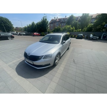 Skoda Octavia 2019,  2.0 diesel, automat - Na sprzedaż za 84 900 zł - Gdańsk - zdjęcie 2