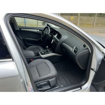 Audi A4 2011,  2.0 diesel - Na sprzedaż za 32 999 zł - Gostyń - zdjęcie 7