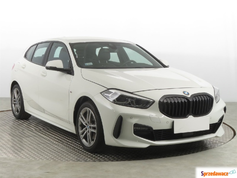 BMW Seria 1  Hatchback 2020,  1.5 benzyna - Na sprzedaż za 109 999 zł - Katowice