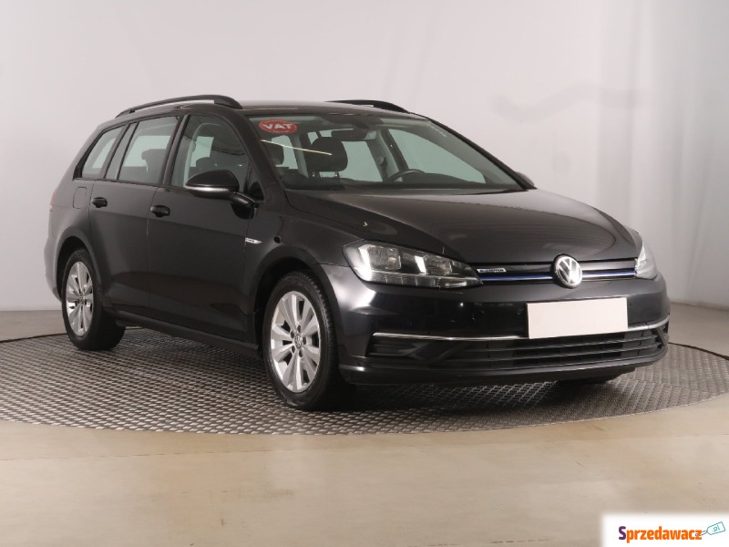 Volkswagen Golf  Kombi 2019,  1.5 benzyna - Na sprzedaż za 50 405 zł - Zabrze