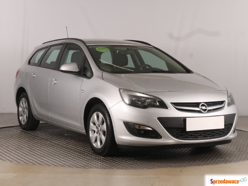 Opel Astra  Kombi 2015,  1.4 benzyna+LPG - Na sprzedaż za 35 999 zł - Zabrze