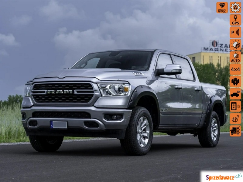 Dodge RAM 1500 / HEMI 5.7 V8 / E-TORQUE / Niski... - Samochody osobowe - Ropczyce