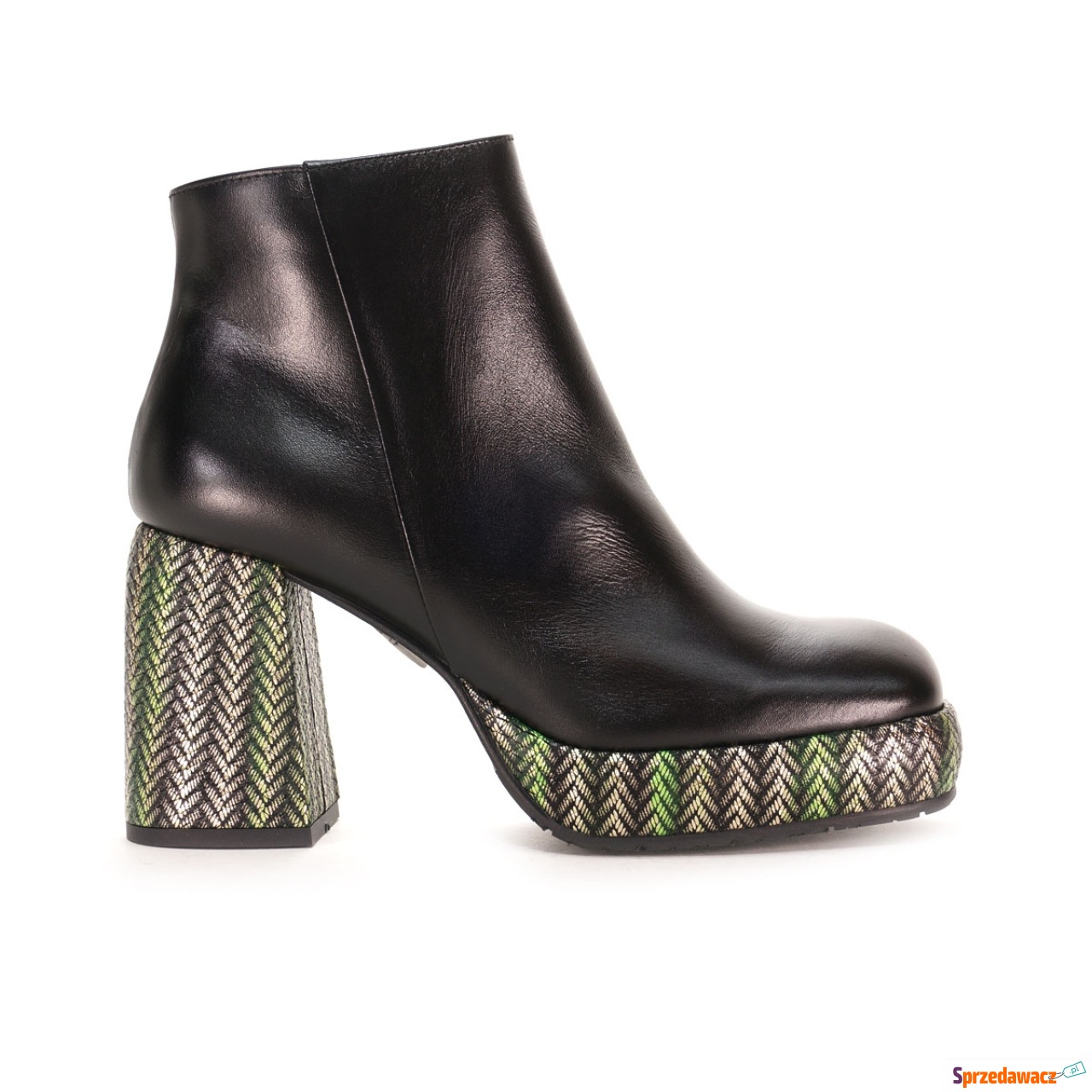 BOTKI DAMSKIE AGA 9767 CZA