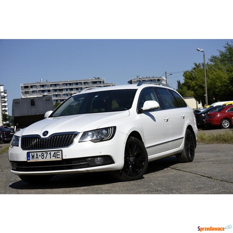 Skoda Superb  Kombi 2014,  1.8 benzyna - Na sprzedaż za 28 900 zł - Warszawa