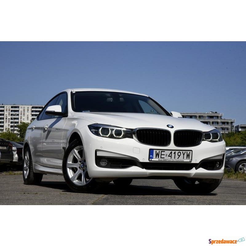 BMW Seria 3  Sedan/Limuzyna 2019,  2.0 benzyna - Na sprzedaż za 89 999 zł - Warszawa