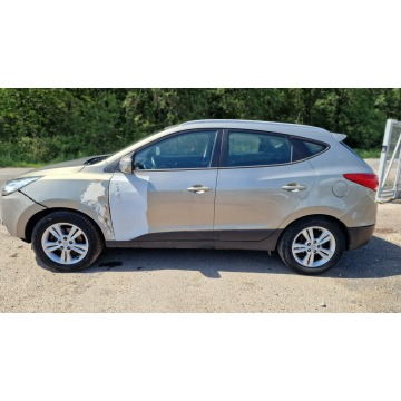 Hyundai ix35  SUV 2010,  1.7 diesel - Na sprzedaż za 11 999 zł - Pleszew - zdjęcie 10
