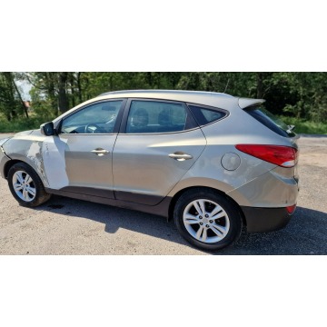 Hyundai ix35  SUV 2010,  1.7 diesel - Na sprzedaż za 11 999 zł - Pleszew - zdjęcie 9