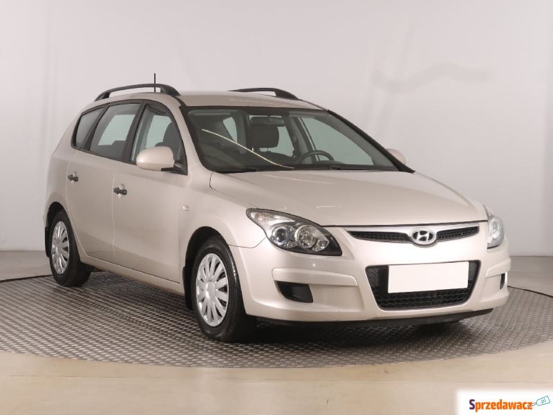 Hyundai i30  Kombi 2009,  1.6 diesel - Na sprzedaż za 14 999 zł - Zabrze