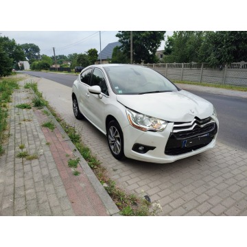 Citroen DS4  Hatchback 2015,  1.2 benzyna - Na sprzedaż za 19 999 zł - Pleszew - zdjęcie 7