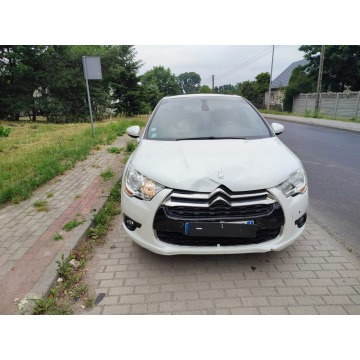 Citroen DS4  Hatchback 2015,  1.2 benzyna - Na sprzedaż za 19 999 zł - Pleszew - zdjęcie 12