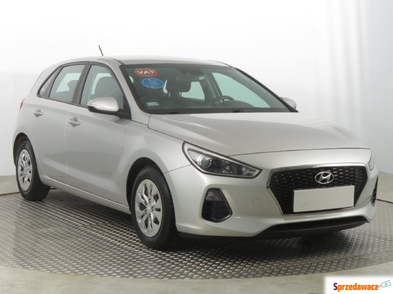 Hyundai i30  Hatchback 2018,  1.4 benzyna - Na sprzedaż za 41 462 zł - Katowice