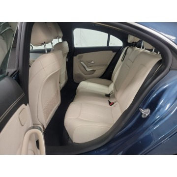 Mercedes - Benz CLA-klasa  Sedan/Limuzyna 2021,  2.0 benzyna, automat - Na sprzedaż za 129 150 zł - Katowice - zdjęcie 10