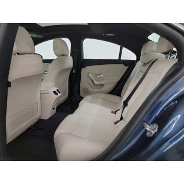 Mercedes - Benz CLA-klasa  Sedan/Limuzyna 2021,  2.0 benzyna, automat - Na sprzedaż za 130 380 zł - Katowice - zdjęcie 10