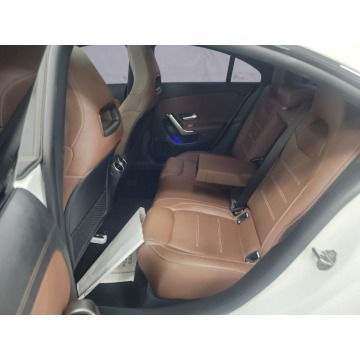 Mercedes - Benz CLA-klasa  Sedan/Limuzyna 2022,  2.0 benzyna, automat - Na sprzedaż za 202 950 zł - Katowice - zdjęcie 10