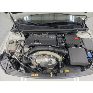 Mercedes - Benz CLA-klasa  Sedan/Limuzyna 2022,  2.0 benzyna, automat - Na sprzedaż za 202 950 zł - Katowice - zdjęcie 12