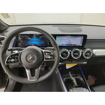 Mercedes - Benz   SUV 2023 elektryczny, automat - Na sprzedaż za 232 101 zł - Katowice - zdjęcie 9