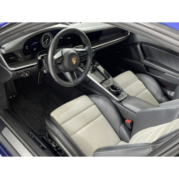 Porsche 911  Coupe/Sportowy 2021,  3.8 benzyna, automat - Na sprzedaż za 1 279 200 zł - Katowice - zdjęcie 9