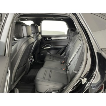 Porsche Cayenne  SUV 2020,  4.0 benzyna, automat - Na sprzedaż za 464 940 zł - Katowice - zdjęcie 12