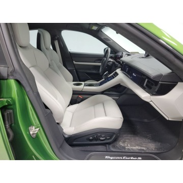 Porsche Taycan  SUV 2021 elektryczny, automat - Na sprzedaż za 423 120 zł - Katowice - zdjęcie 10