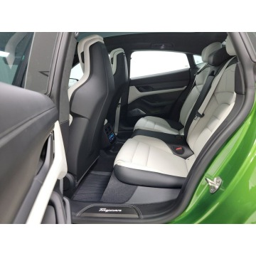 Porsche Taycan  SUV 2021 elektryczny, automat - Na sprzedaż za 423 120 zł - Katowice - zdjęcie 11