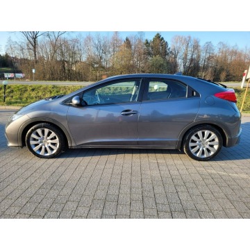 Honda Civic  Hatchback 2013,  1.6 diesel - Na sprzedaż za 25 900 zł - Wieliczka - zdjęcie 4