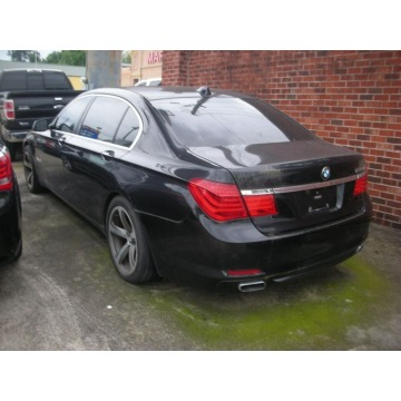 BMW Seria 7  Sedan/Limuzyna 2012,  4.4 benzyna, automat - Na sprzedaż za 18 960 zł - Katowice - zdjęcie 4
