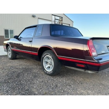 1987 Chevrolet Monte Carlo SS 180 KM V8 5.0 benz.